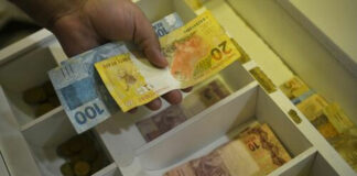 Reforma Tributária tira do brasileiro e coloca nos cofres públicos