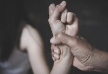 Adolescente de 16 anos é resgatada após dois anos em cativeiro em Goiânia