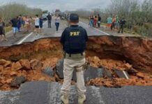 Força da chuva destrói pista e interdita totalmente a BR-116 em Tucano