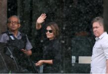 Bolsonaro recebe a ex-primeira-dama Michelle na PF