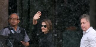 Bolsonaro recebe a ex-primeira-dama Michelle na PF