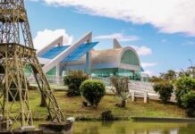 Parispiranga: conheça a cidade baiana que tem uma miniatura da Torre Eiffel