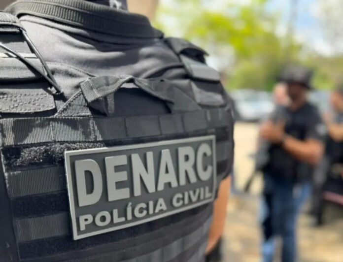 Polícia