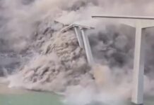 Deslizamentos de terra provoca desabamento de ponte na China