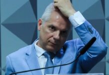 Polícia Federal prende ex-presidente do INSS Alessandro Stefanutto