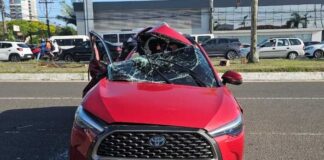 Passageiro morre após colisão entre veículo e ônibus em cruzamento de Feira de Santana