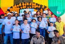 Polícia Militar realiza formatura do PROERD no Povoado de Vida Nova, em Ipirá