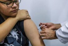 Ministério da Saúde amplia prazo de resgate vacinal contra o HPV para jovens de 15 a 19 anos até 2026
