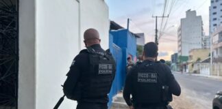 Mulher que negociava armas para facções é presa em operação na Bahia