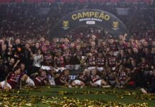 Após glória na Libertadores, Flamengo amplia festa com título do Brasileiro
