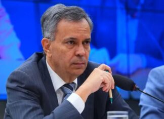 Deputado Félix Mendonça (PDT-BA) é alvo de operação que investiga suspeita de desvios de emendas