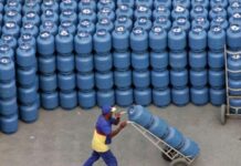 Aumento do ICMS eleva preço do gás de cozinha na Bahia