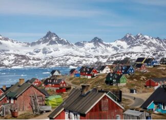 Trump avalia ativamente compra da Groenlândia, diz Casa Branca