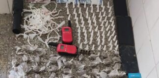 Paredão clandestino acaba em confronto com a polícia; drogas, munições e motos foram apreendidos