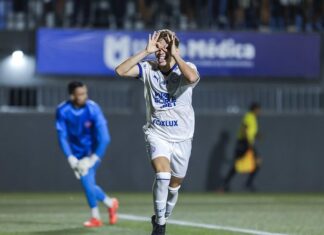 Bahia vence o Bahia de Feira por 3 a 0 e mantém 100% no Baianão 2026