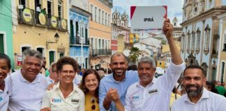 Ipirá recebe carro para Assistência Social