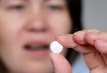 Compra de medicamentos psiquiátricos cresce 25% em três anos no Brasil