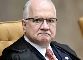 Estratégia de Fachin para código de conduta no STF divide até ministros favoráveis à ideia