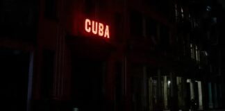 Sob bloqueio dos EUA, Cuba sofre falha total da rede elétrica e fica no escuro