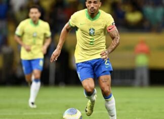 Ancelotti quebra protocolo e garante Danilo, do Flamengo, na Copa do Mundo