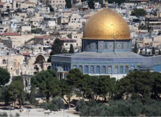 Polícia israelense impede cardeal de Jerusalém de celebrar missa na igreja do Santo Sepulcro