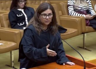 Juíza que reclamou de gastos próprios recebeu quase R$ 710 mil em 2025