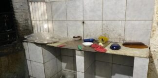 Lanchonete de posto é interditada wm Feira de Santana depois de flagrante de sujeira e risco à saúde