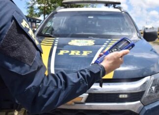 PRF reforça fiscalização contra álcool ao volante nas BRs da Bahia