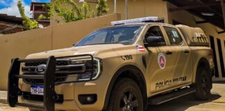 PMBA recupera veículo com restrição de roubo/furto em Ipirá