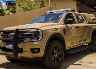 PMBA recupera veículo com restrição de roubo/furto em Ipirá