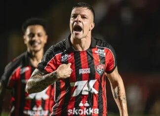 Vitória supera o Atlético Mineiro no Manoel Barradas