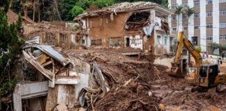 Sobe para 72 o número de mortos nas chuvas em Minas Gerais