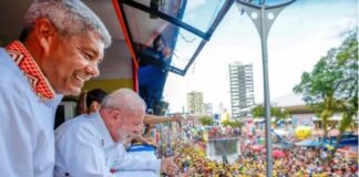 Justiça suspende gasto de R$ 6 milhões do governo da Bahia com camarote que recebeu Lula no Carnaval