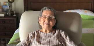 Ipirá deseja feliz aniversário para a professora Catarina