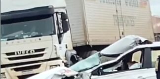 Colisão frontal entre carro e carreta deixa uma pessoa morta e outra ferida na BR-116, entre Jorrinho e Tracupá