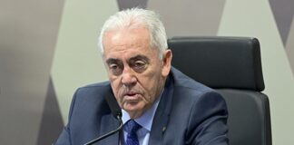 Em indireta a Coronel, Otto anuncia que vai coordenar campanha de Wagner ao Senado em Ipirá, onde Geraldo Jr. fica isolado em palanque