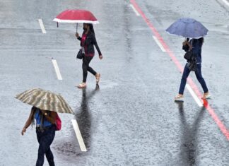 Bahia entra em alerta para chuvas e ventos fortes; veja áreas atingidas