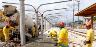 Ao lado de Lula, Jerônimo autoriza nova etapa do VLT e avanço do metrô em Salvador