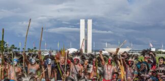 Indígenas levam a Itamaraty proposta de áreas livres de petróleo e gás