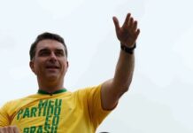 Tribunal derruba liminar que impedia entrega de título a Flávio em Salvador